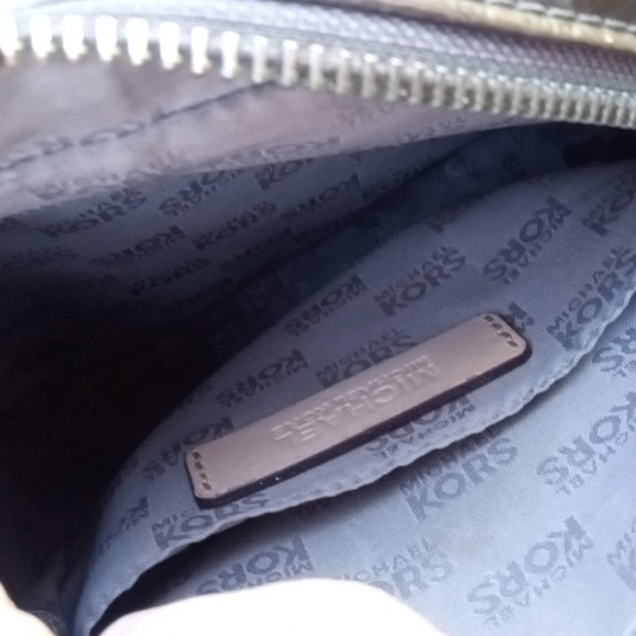 Michael Kors Messenger Bag - Picture 5 of 7